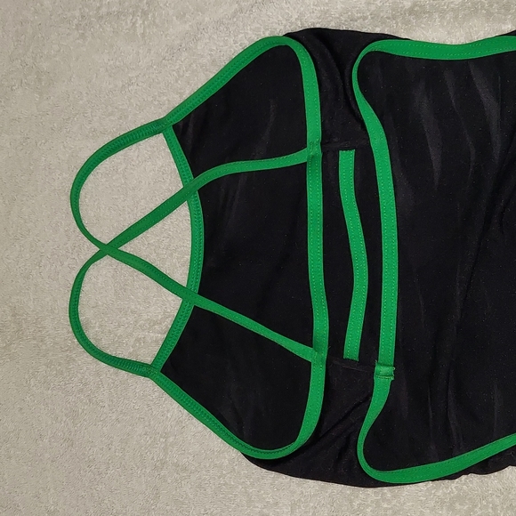 TYR hexatrinity practice suit - Picture 4 of 4